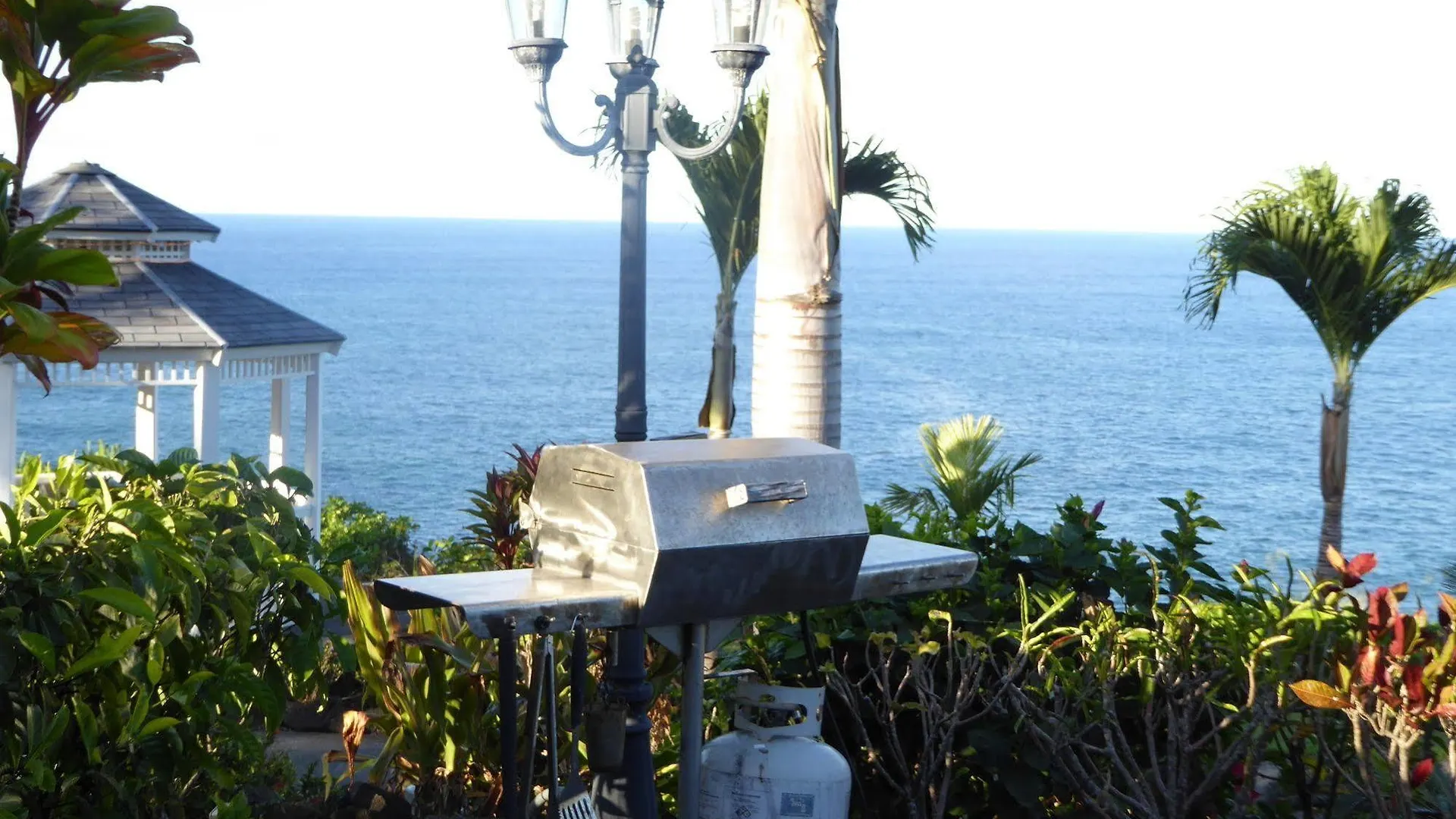 Lai Nani Oceanfront Estate Apartment Hakalau